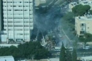 Tel Aviv'de otob&uuml;se bombalı saldırı