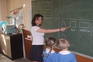 &Ouml;ğretmenler G&uuml;n&uuml;'nde &ouml;ğretmenlere ikramiye teklifi