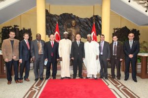Kamerun'dan Vali Harput'a ziyaret&ccedil;i