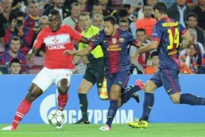 Emenike'nin kilolarından şikayet&ccedil;iler!