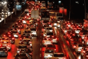 Yağmur İstanbul'da trafiği fel&ccedil; etti