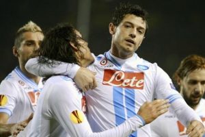 Napoli son dakikada turladı!