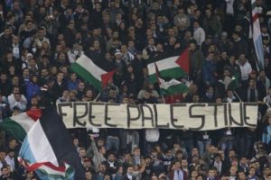 Lazio trib&uuml;nlerinde İsrail tepkisi!