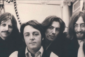 The Beatles'ın ilk alb&uuml;m&uuml; a&ccedil;ık artırmada