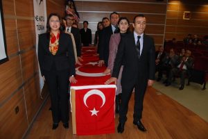 &Ouml;ğretmenler G&uuml;n&uuml; t&ouml;renlerle kutlandı