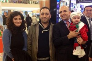 Bakan Şimşek alışveriş merkezini gezdi
