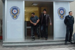 Yaralama su&ccedil;una 3 yıl 9 ay hapis cezası