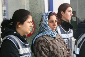 Yeni mahalleye 7. baskın