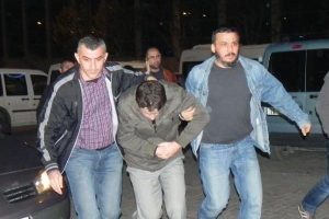 Pansiyon g&ouml;revlisini &ouml;ld&uuml;ren lise &ouml;ğrencisi tutuklandı