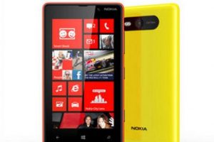 Lumia 920 g&ouml;z&uuml;n&uuml; kaybetti!