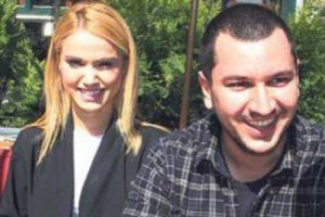 Ceyda Ateş'in ağzını bı&ccedil;ak a&ccedil;mıyor!