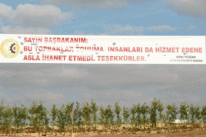 CHP'li Belediye Başkanı'ndan Erdoğan'a afişli teşekk&uuml;r