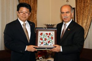 G&uuml;ney Kore B&uuml;y&uuml;kel&ccedil;isinden, Bursa Valisi Harput'a ziyaret