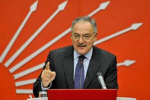Ama&ccedil; başka