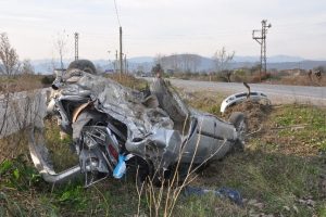 Otomobil takla attı: 1 yaralı
