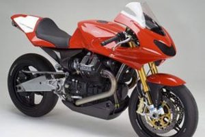 Motosikletini plaka bile &ccedil;ıkartamadan &ccedil;aldırdı