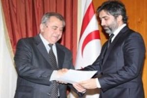 'Polat Alemdar' bir g&uuml;nde KKTC kimliğini aldı