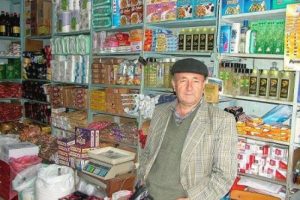 'Bakkal amca'lar birleşti