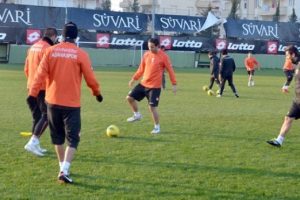 Adanaspor lidere hazırlanıyor