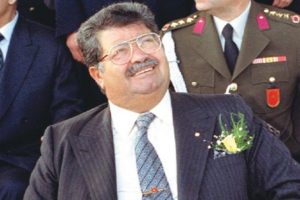 Turgut &Ouml;zal'ı b&ouml;yle zehirlemişler!