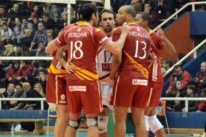 Cim-Bom evinde kazandı