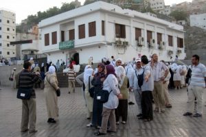 Hz. Muhammed'in evine ziyaret&ccedil;i akını
