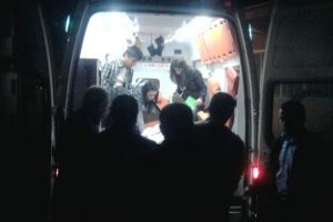 Minib&uuml;s şarampole yuvarlandı