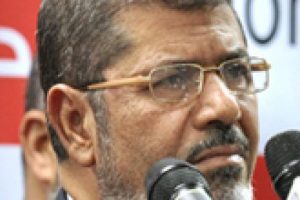 Mursi'ye destek g&ouml;sterisinde 1 kişi &ouml;ld&uuml; 24 kişi yaralandı