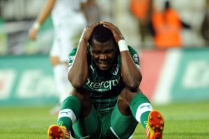 Bursaspor'da kan kaybı s&uuml;r&uuml;yor