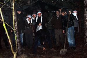 Ayhan &Ccedil;arkın'ın g&ouml;sterdiği yerden kemik &ccedil;ıktı!