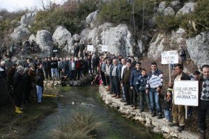Başk&ouml;y'&uuml;n suları hala &ccedil;amurlu akıyor