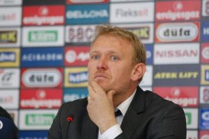 Fenerbah&ccedil;e, bir puanı son dakikalarda kurtardı