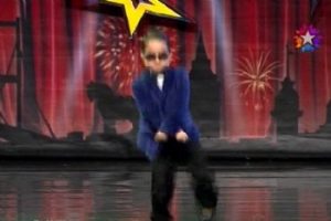Yetenek Sizsiniz T&uuml;rkiye'de Okan Şenyuva'dan 'Gangnam Style' dansı