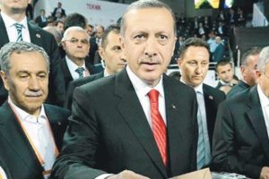 Delege desteğiyle koltukta kalma d&ouml;nemi sona eriyor