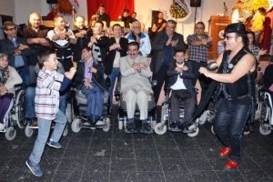 Engelliler Gangnam Style ile coştu
