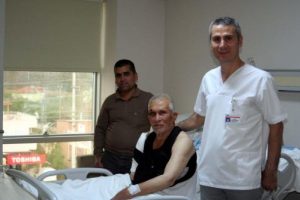 Domuzunun saldırısına uğrayınca kolu kırıldı