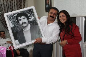 28 yıllık fotoğrafı doğum g&uuml;n&uuml;nde ortaya &ccedil;ıktı