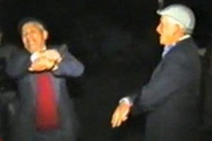 K&ouml;y d&uuml;ğ&uuml;n&uuml;nde 'Gangnam Style'