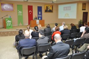 Tekeli'nin g&ouml;z&uuml;yle 'kentlerin bug&uuml;n&uuml; ve yarını'
