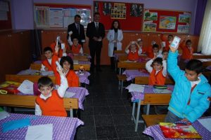 Ağız ve Diş Sağlığı Haftası'na diş fır&ccedil;alı kutlama