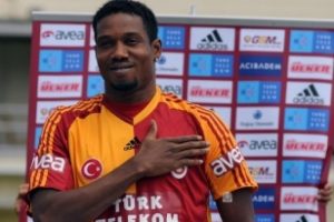 Keita a&ccedil;ıkladı! Premier Lig yolcusu...