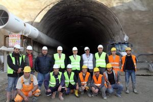 "Hızlı tren Bursa'yı d&uuml;nyaya bağlayacak"
