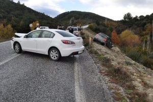 Yağışlı hava zincirleme kaza getirdi