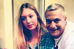 Mali'nin k&uuml;&ccedil;&uuml;k kızı b&uuml;y&uuml;d&uuml;