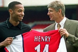 Arsenal'de 3. Henry d&ouml;nemi &ccedil;ok yakın