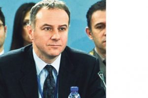 NATO zirvesini sarsan intihar