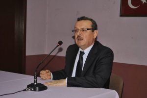 "İlahiyat fak&uuml;ltelerini ihmal etmeyin"