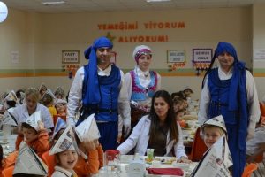 K&uuml;lt&uuml;r'de y&ouml;reden y&ouml;reye yemek lezzeti
