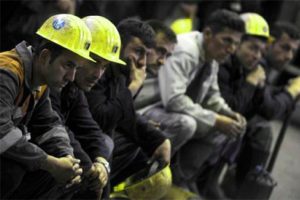 Maden ocaklarında &ouml;l&uuml;ml&uuml; iş kazaları bitmiyor
