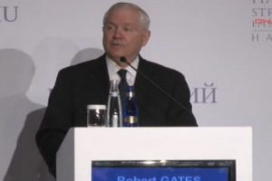 GATES'ten patriot a&ccedil;ıklaması